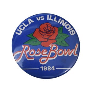 Vintage Pinback 80s 1984 Rose Bowl UCLA Bruins v Illinois Illini Jan 2nd Sports Football College Ball Collector Metal Large 3 in Pin Button