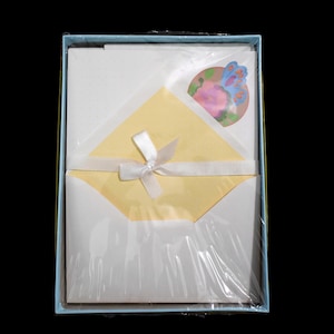 Vintage 80s Stationary The Mead Corp Novelty Deadstock Hello Spring Butterfly Unopened Boxed Letter Paper Polka Dot Lined Envelope Set