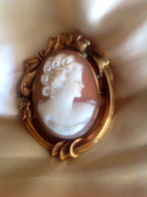 Samson Shell Cameo Brooch Pendant