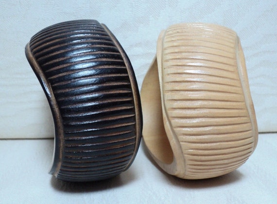 Wood Bangles, SET of 2 BANGLES, Hand Carved Wood,… - image 4