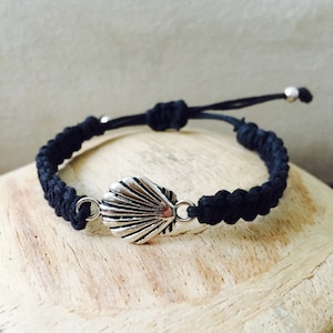 Camino de Santiago.  Adjustable bracelet   Square knot bracelet   Black