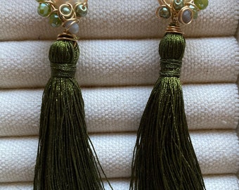 Tassel earrings.  Goldfilled earrings. Pearl earrings. Dark Green earrings