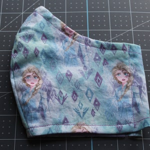 Frozen Elsa mask w/filter pocket