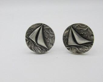 Boutons de manchette de voilier en argent sterling Fenwick & Sailor signé des années 1950, cadeau de collection pour plaisanciers amateur de plage pêcheur collectionneur anniversaire 7/8" Rd