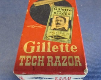 GILLETTE TECH RAZOR Plastic Handled in Original Box w/Extra Razor Blades 1951 Collectible Great Condition Shaving Accessory