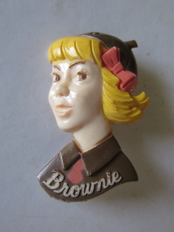 Vintage BROWNIE PIN 1950's Collectible Girl Scouts