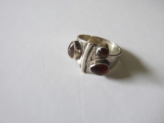 Sterling MODERNIST RING w/Amber Size 7.5 marked 9… - image 4