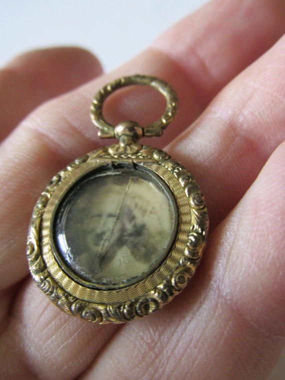 Antique IN MEMORY Of Mourning Keepsake or FOB Gol… - image 7