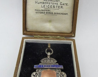 WW1 United Kingdom Antique Sterling FOB NURSING League MEDALLION in Original Jeweler Box 1917 Birmingham Hallmark, Medical/Nursing/Military