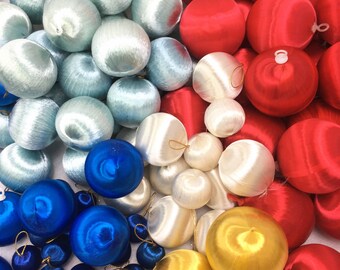 Download Satin Ball Ornaments Etsy PSD Mockup Templates