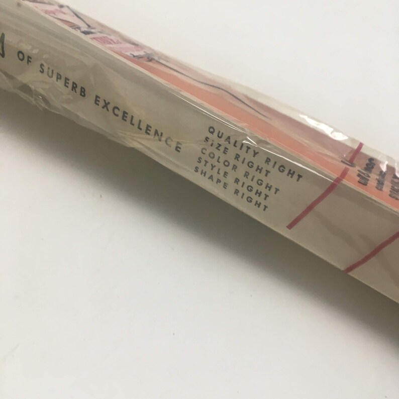 10 dinner candles unused in original box hand dipped peach Tavern Candles Taperlite candles with firm fit end; NIB set of two