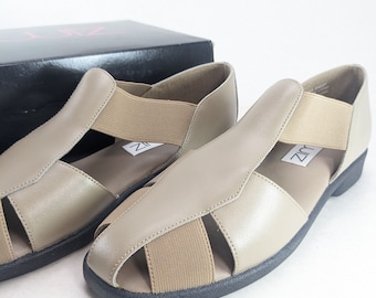 BRAND New and Never Worn - Vintage G.Wiz Slip On Bailey Sandals - 500924 Taupe - Womens 10S - Super Comport and Exceptional Condition