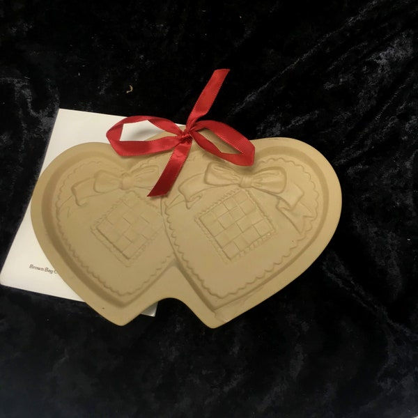 Double Heart 1988 Brown Bag Cookie Art Mold with Original Recipe Book Valentine's Day Gift Kitchen Chef Gadget Children's Kids Craft Project