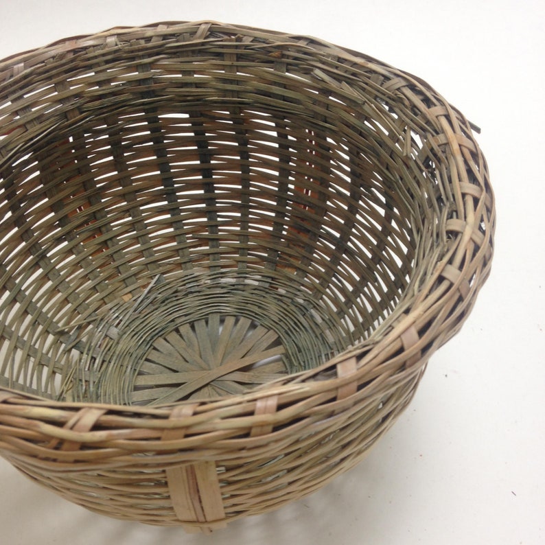 curvy round basket, wicker planter trash waste bin Christmas office coworker teacher gift idea image 2