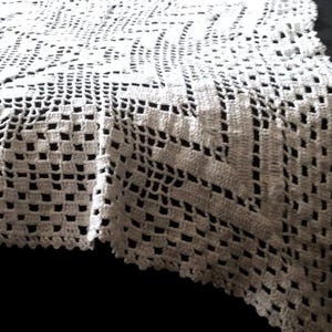 large rectangle antique crochet tablecloth; 82" x 66"