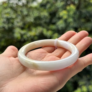 56.88mm Round Jade Bangle White Light Brown Grade A Jadeite (Burmese Jade)