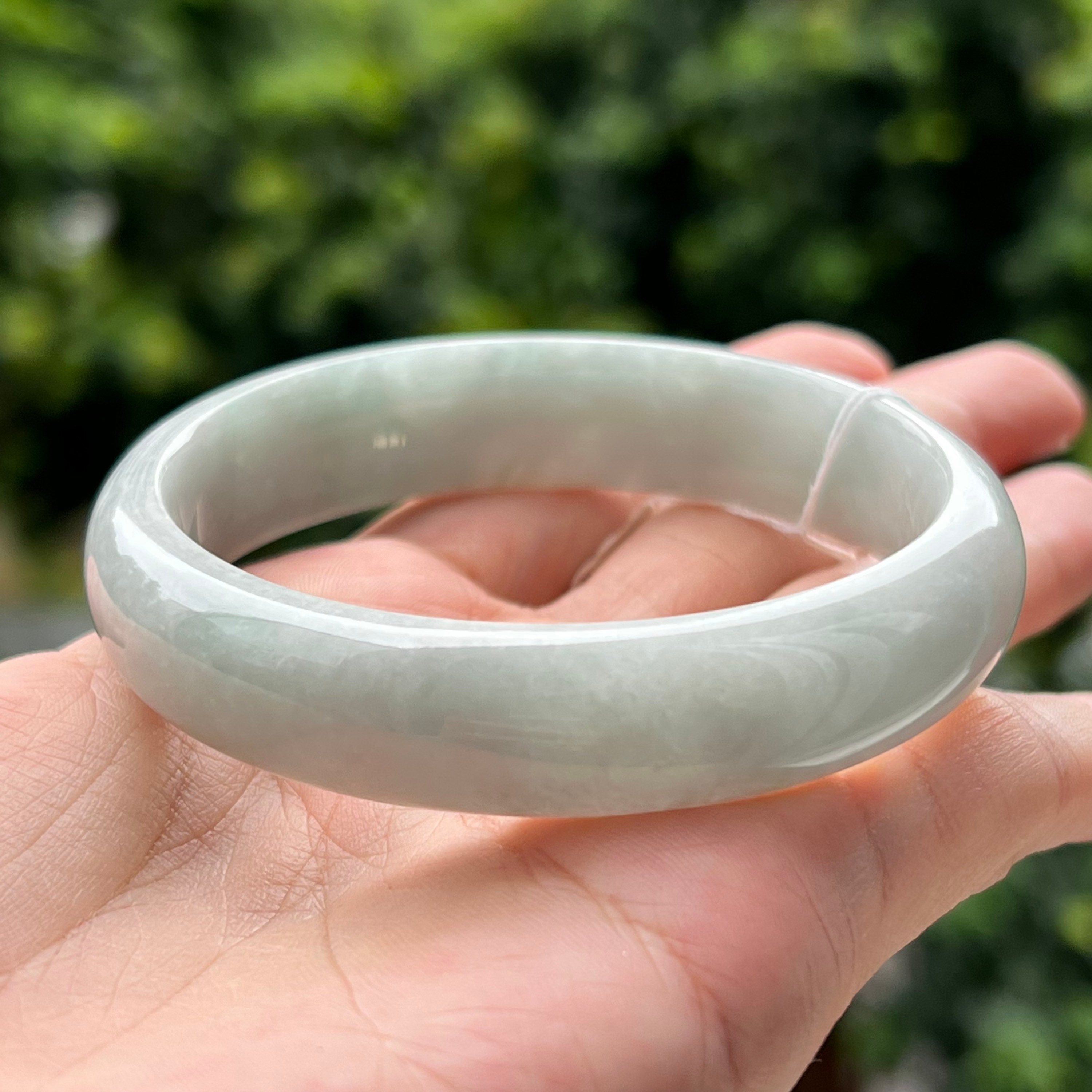 翡翠バングル - 57.91 mm 淡いグレー（グレードA翡翠） - Etsy 日本