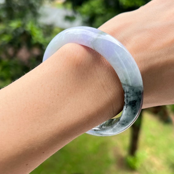 翡翠　ジェイダイト　バングル 翡翠バングル 59.3 mm (2.33