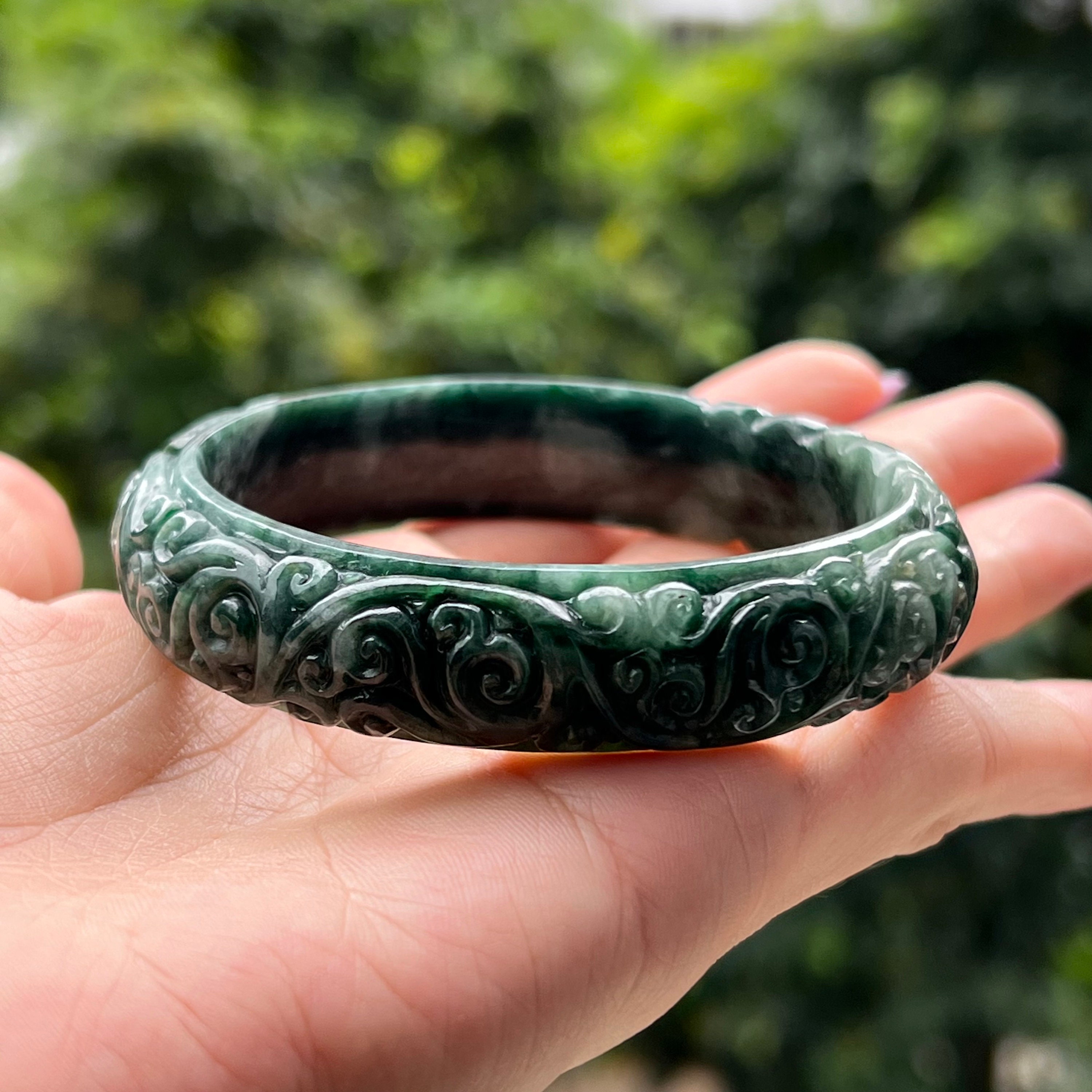 Hinged Carved Jade & Mother of Pearl Bangle Bracelet – Kwan Collections Gems