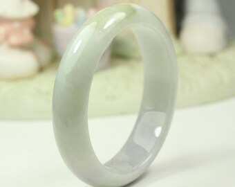 ジェダイト 翡翠バングル - 58.24 mm 淡いラベンダーとグリーン