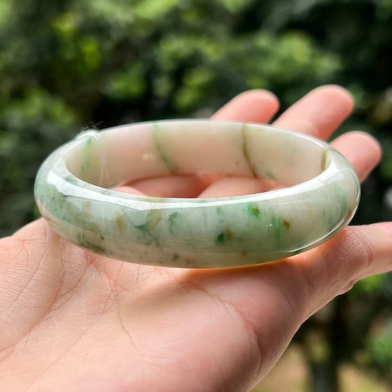 58.8 mm 翡翠バングル 異なる色合いのグリーン 花柄 4色 グレードA