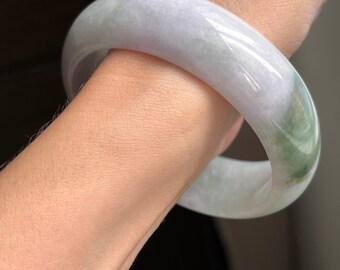 55.5 mm トリカラー ジェダイト バングル、青緑＆ラベンダー（ビルマ