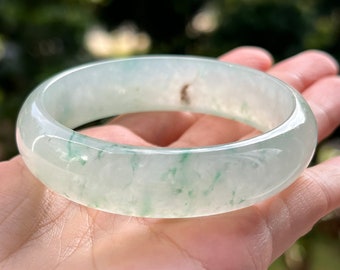 Brazalete de jade helado certificado de 59,05 mm con patrón floral verdoso Jade birmano/Jade de Myanmar