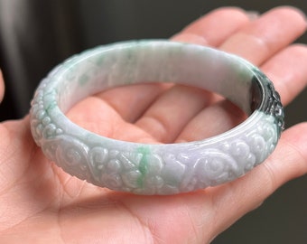 彫刻された翡翠のバングル 53.4 mm ラベンダーグリーン 4色 グレードA