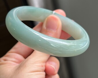 59.35 mm 天然翡翠バングル 細粒 青みがかったグリーン MB6L5L10