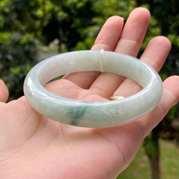 58.9 mm 翡翠バングル グレード A ジェダイト 淡いグレー 青緑 花柄 