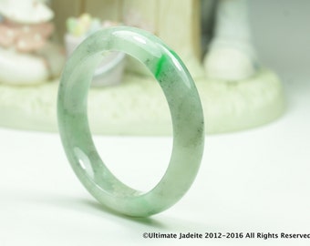 翡翠バングル 57.4 mm (2.26