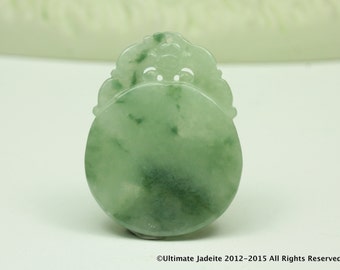 ジェダイト 翡翠ペンダント - グレード A 中国の十二支山羊バイカラー