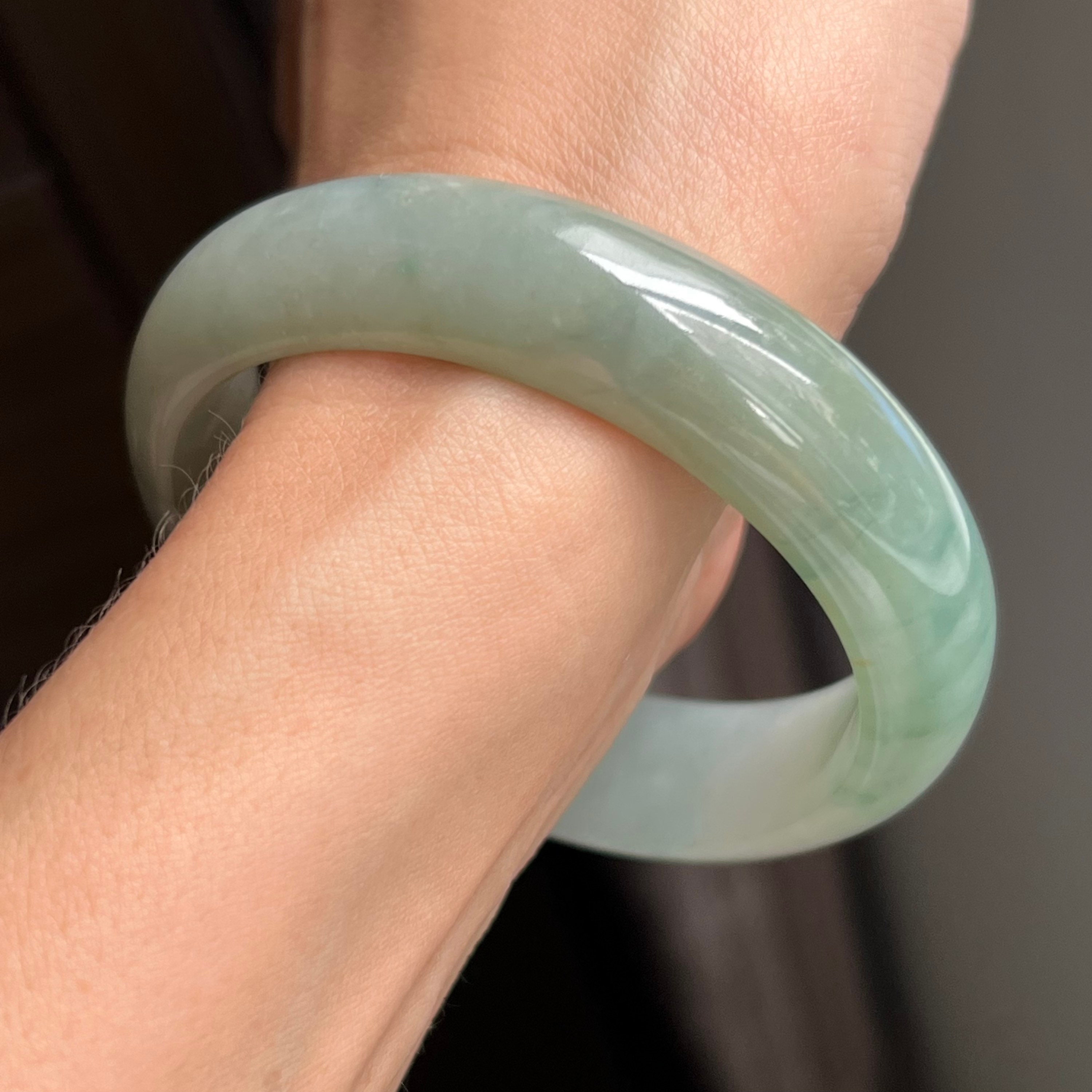 Bracciale di giadeite in oro giallo 18k con rapporto GIA in vendita su I