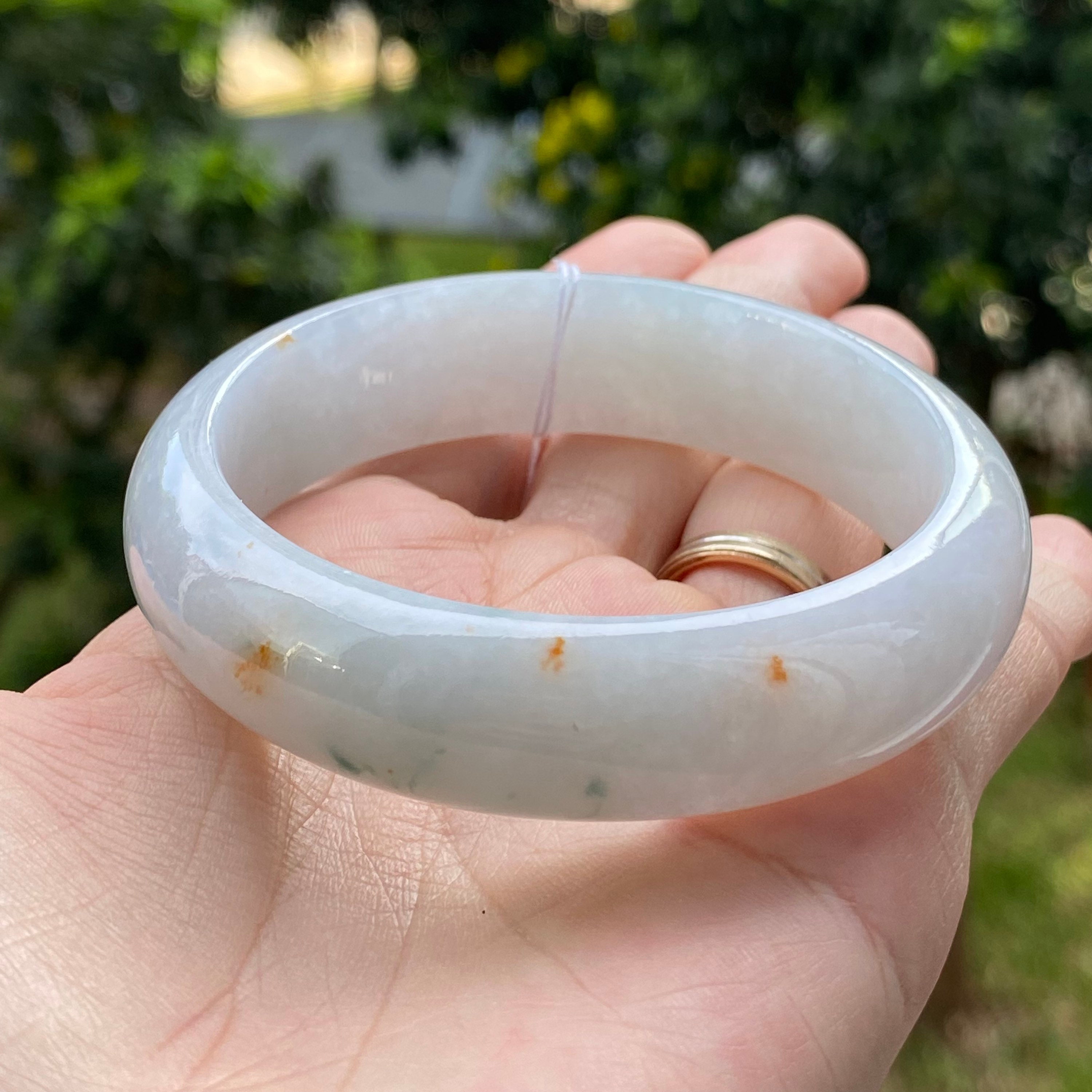 56.65 mm 翡翠バングル オフホワイト オレンジレッド トリカラー