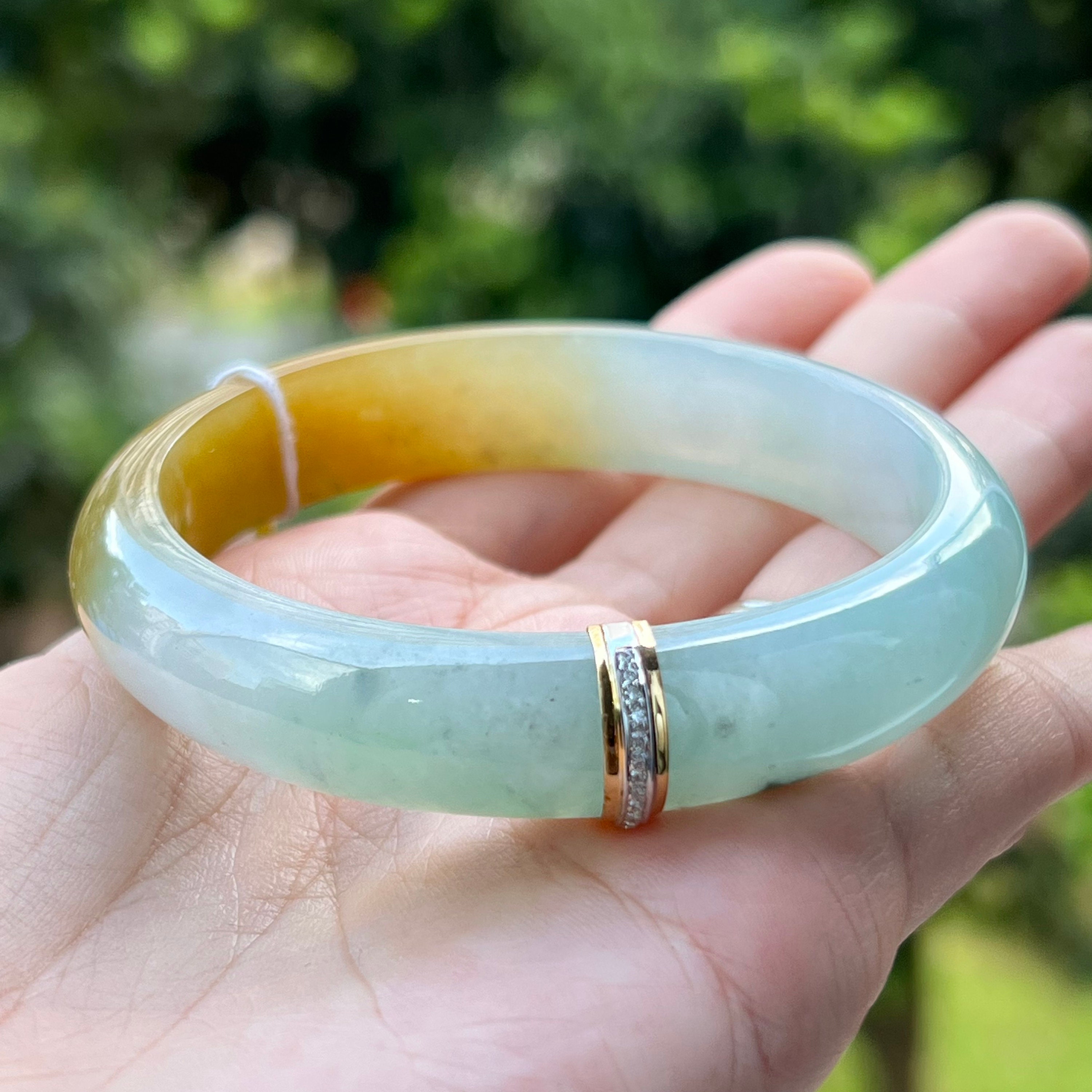 希少 57.5 mm 翡翠バングル 非常に半透明で鮮やかな黄色 希少 57.5 mm 翡翠バングル 非常に半透明で鮮やかな黄色