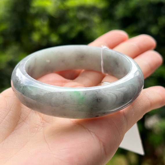 Apple on sale jade bangle