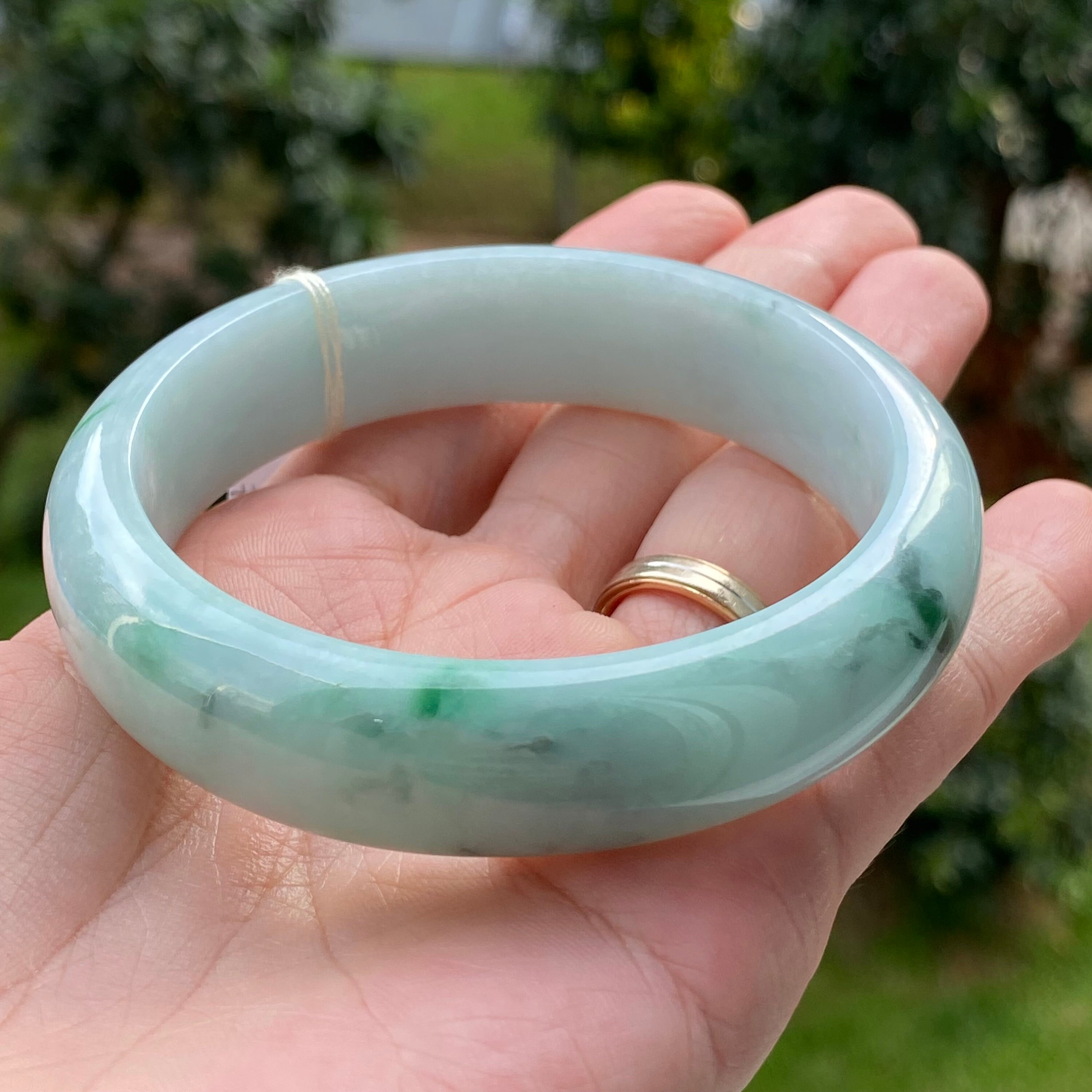 59 mm 翡翠バングル ミルキーグリーン トリコロール グレードA 翡翠