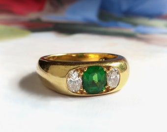 Vintage 1.26ct t.w. Green Tsavorite Garnet Oval Diamond Three Stone Gypsy Ring 18K Gold