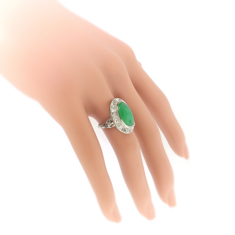 Vintage Art Deco 1930's 4.28ct.tw. Green Chrysoprase Diamond Halo Ring 18k White Gold image 8