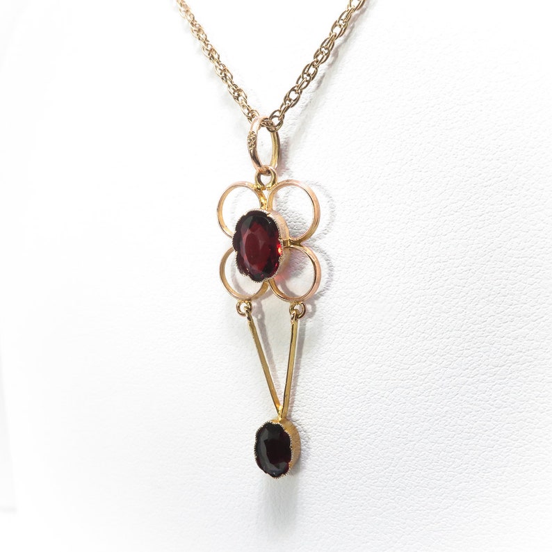 Antique Garnet Clover Pendant 1920's 2.22ct t.w. Almandite Garnet Drop Quatrefoil Stacking Layering Necklace 10k 9k Gold image 3