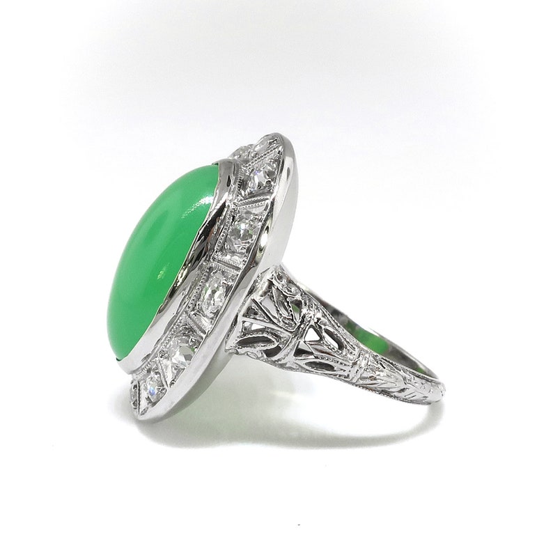 Vintage Art Deco 1930's 4.28ct.tw. Green Chrysoprase Diamond Halo Ring 18k White Gold image 4