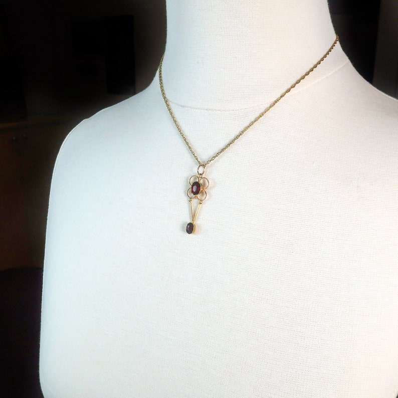 Antique Garnet Clover Pendant 1920's 2.22ct t.w. Almandite Garnet Drop Quatrefoil Stacking Layering Necklace 10k 9k Gold image 7