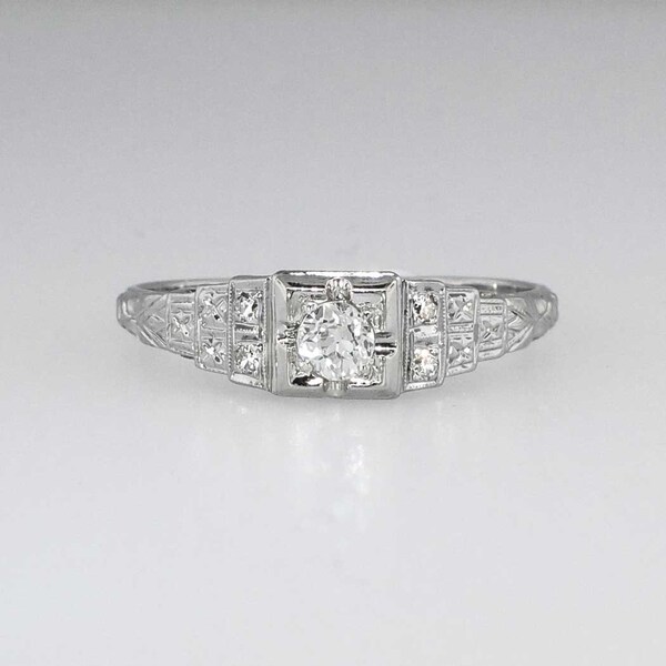 Beautiful Intricate Art Deco Old European Cut Diamond Engagement Ring 18k