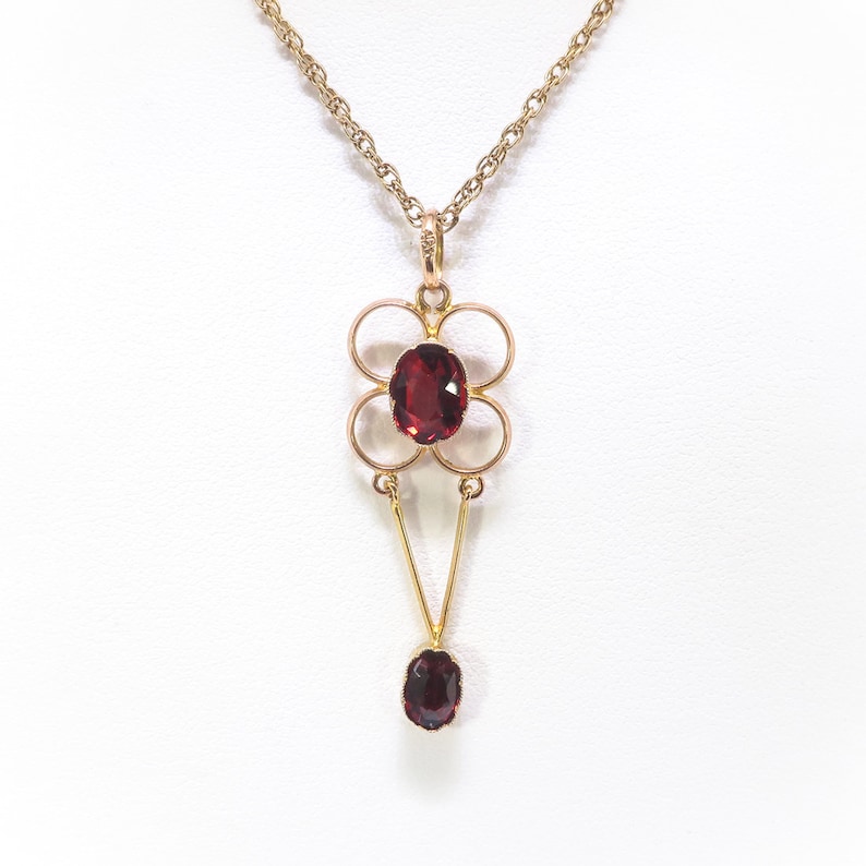 Antique Garnet Clover Pendant 1920's 2.22ct t.w. Almandite Garnet Drop Quatrefoil Stacking Layering Necklace 10k 9k Gold image 2