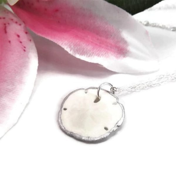 Sand Dollar Short Necklace main image 0