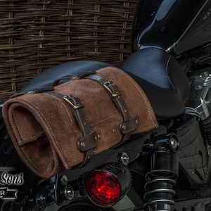 Tool Roll, brown leather, with pockets to store your tools image 3