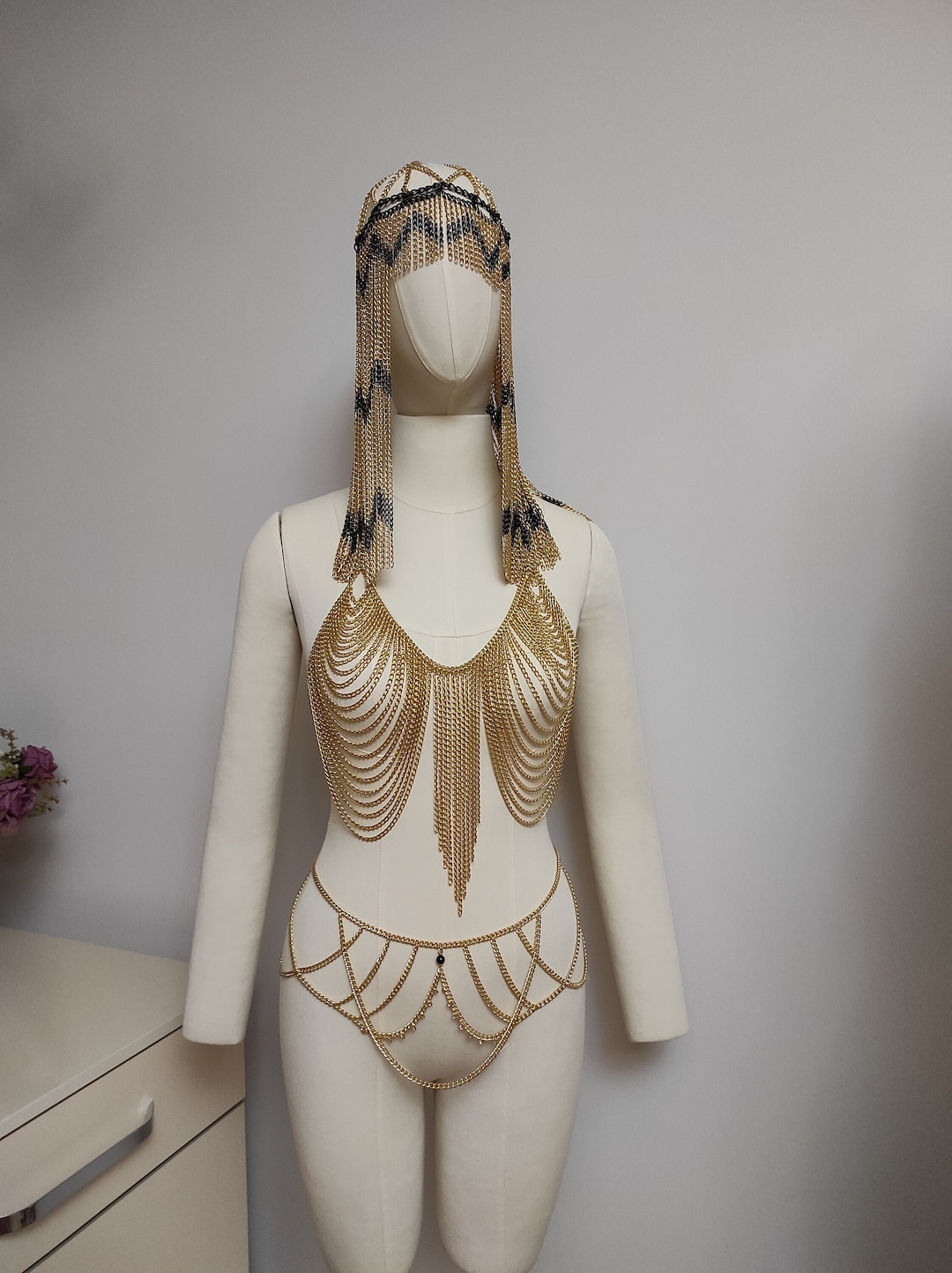 Gold body chain best sale bra