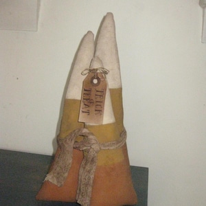Primitive Candy Corn