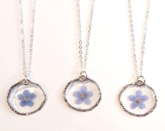 Forget-me-not Necklace - Gifts for teachers - Bereavement - Resin Flower Gifts - Flower Necklaces - Minimalist - Bridesmaids Gifts - Wonky