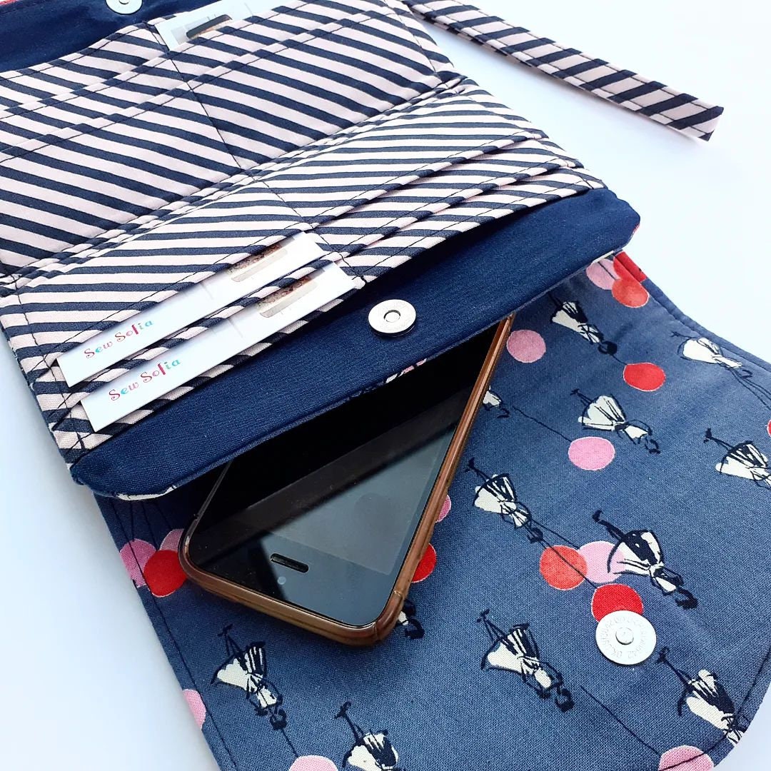Phone wristlet deals